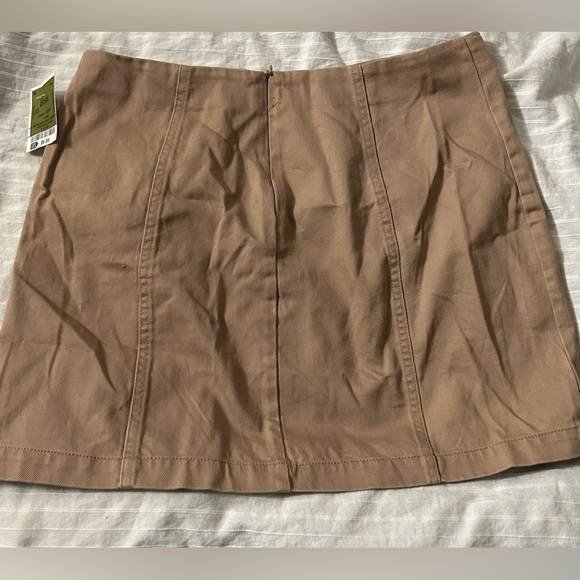 IRIS Brand Khaki Short Skirt Zip Size Large - Picture 5 of 5